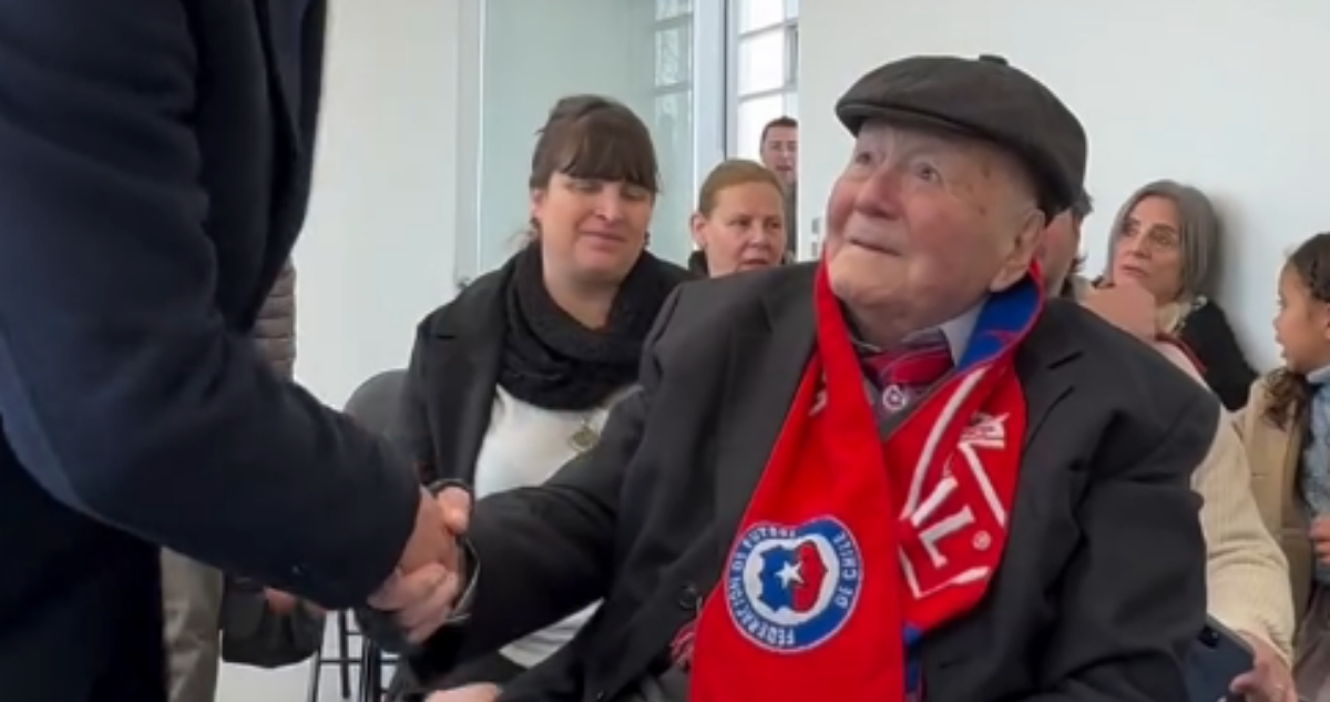 Falleció Manuel Burboa, histórico creador del escudo de La Roja y miembro organizador del Mundial 1962