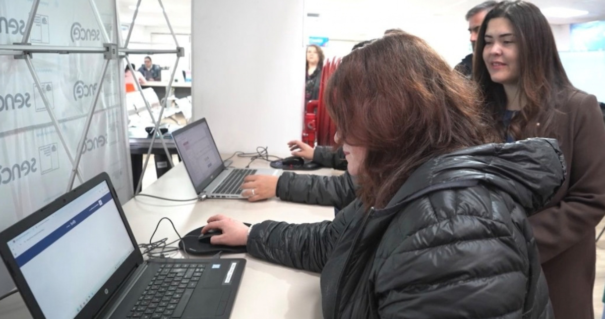 Feria laboral virtual ofrecerá sobre 4 mil empleos para la RM hasta el domingo: revisa cómo participar