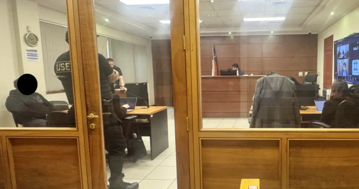 Indagan femicidio de joven de 23 años hallada muerta junto a ruta en Antofagasta: SernamEG se querelló