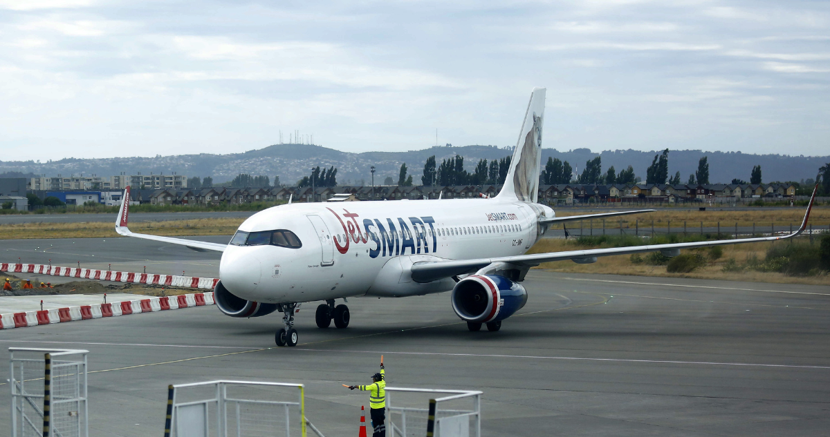 Exautoridades del Bío Bío cuestionan “centralismo” en decisión de JetSmart de eliminar vuelos directos