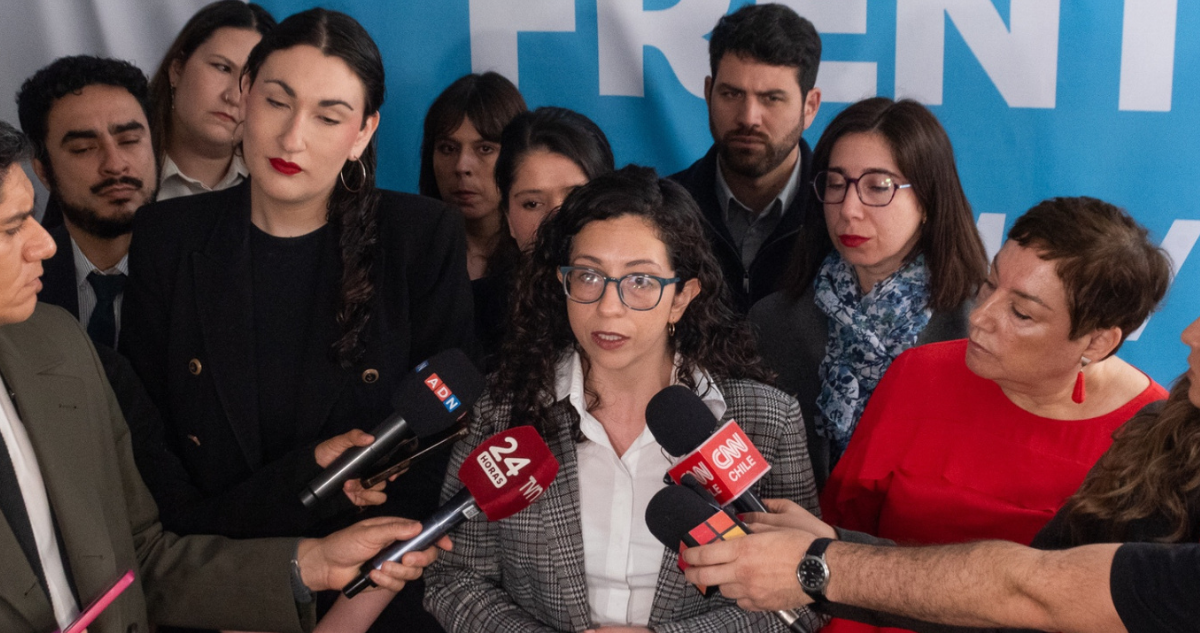 Frente Amplio busca que malos resultados les cuesten a las AFP: plantea sanciones y cambios en comisiones