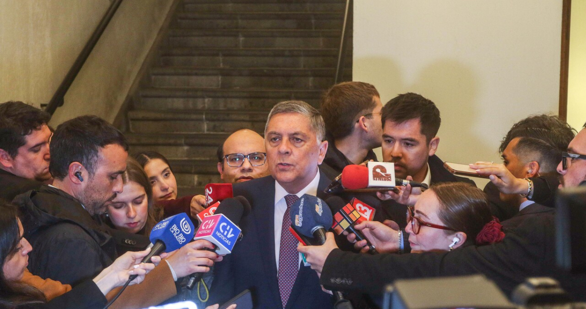 Gobierno advierte nuevas tormentas y granizos en Santiago: se evalúa elevar alerta por aluviones
