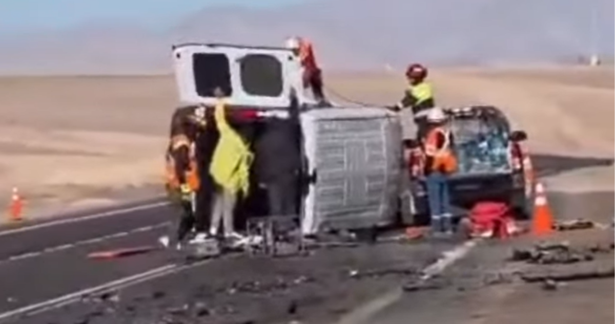 Grave accidente de tránsito deja 12 personas lesionadas en camino a Minera Escondida