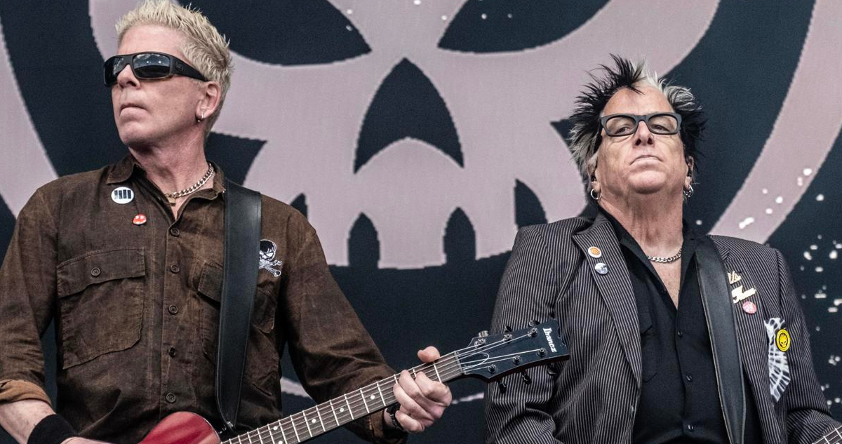 Guitarrista emblemático de The Offspring abandona la banda por problemas de salud