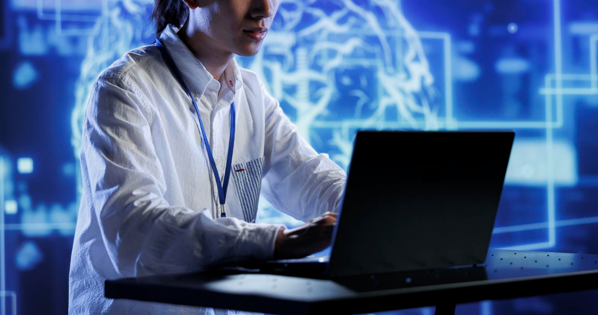 persona consultando a la inteligencia artificial sobre sus problemas de salud