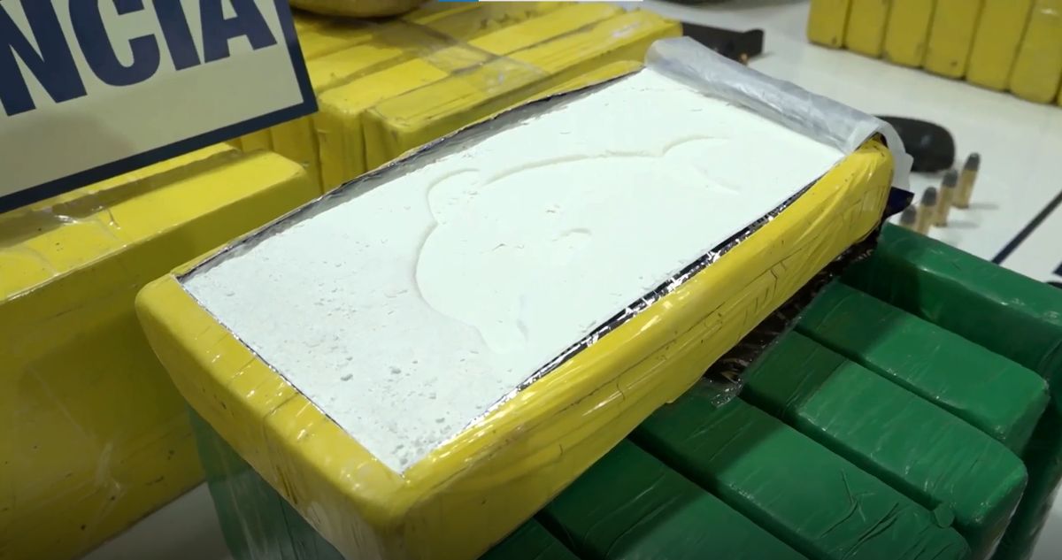 Incautan armas y más de una tonelada de droga dirigida hacia La Pintana: hay 4 personas detenidas