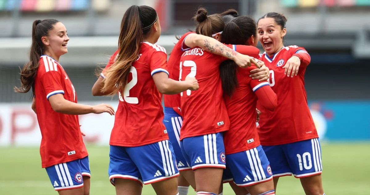 La Roja femenina goleó a Bolivia en amistoso.