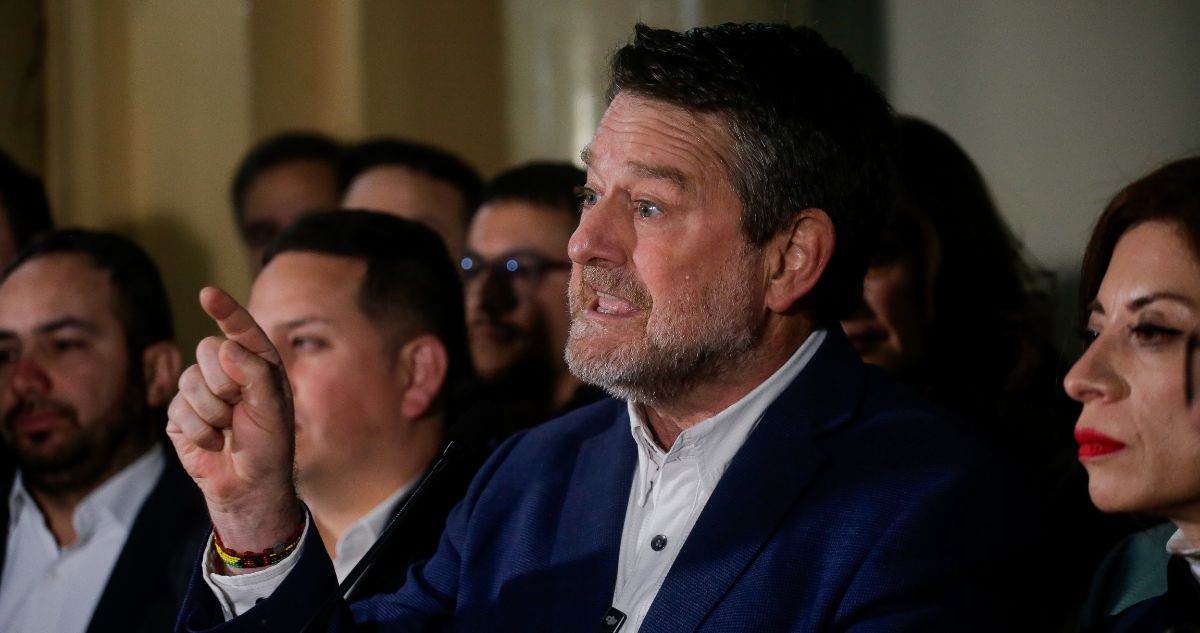 "Le pido al Gobierno coherencia": Orrego critica recortes de presupuesto a Senapred y Medio Ambiente