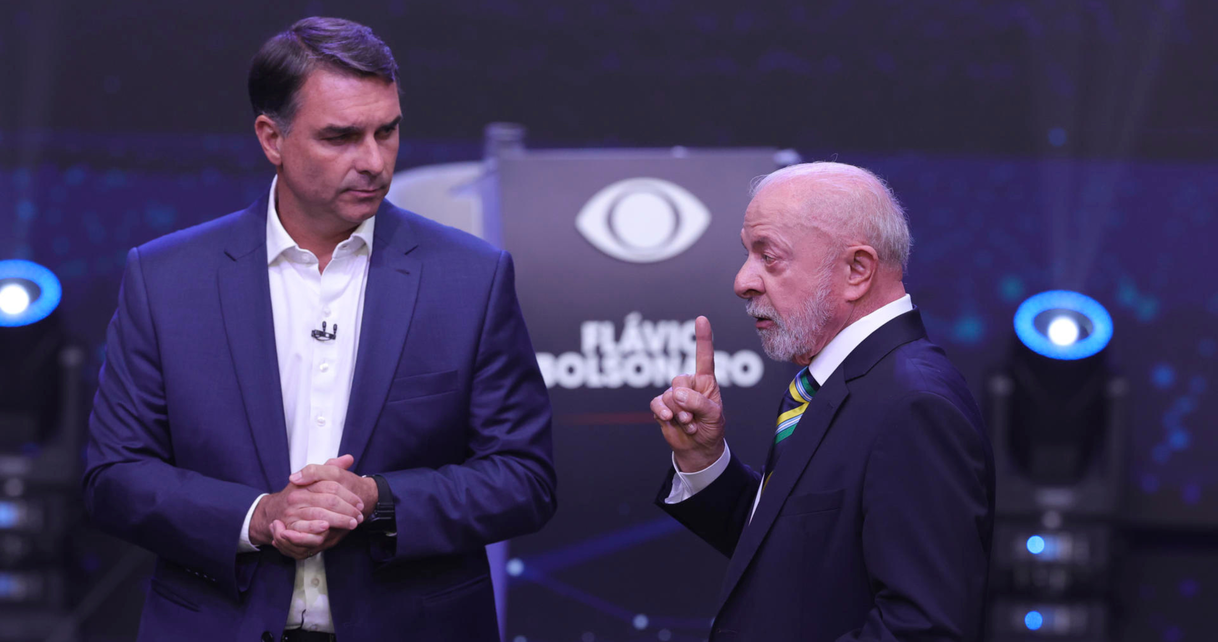 Lula desafía a Flávio Bolsonaro a revelar cuentas bancarias: “Para que el pueblo sepa quién es ladrón”
