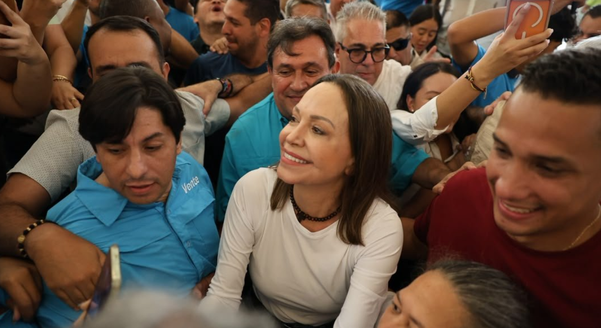 Corina Machado | X