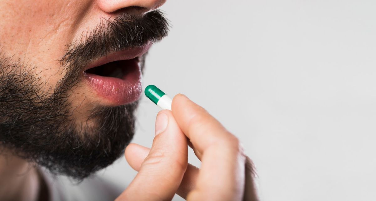 https://media.biobiochile.cl/wp-content/uploads/2026/10/omeprazol-ataques-cardiacos.jpg