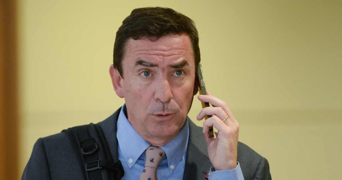 Ministro Fernando Rabat.