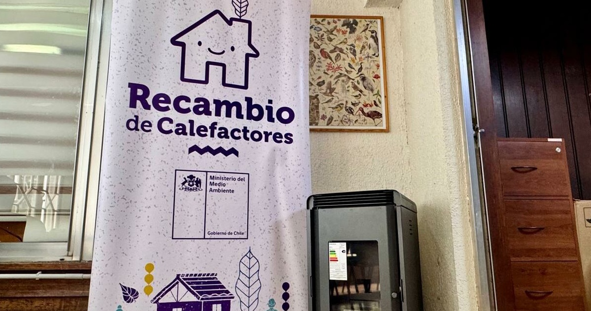 Medio Ambiente tiene 1.539 calefactores sin instalar y proyecta déficit de $530 millones por bodegaje