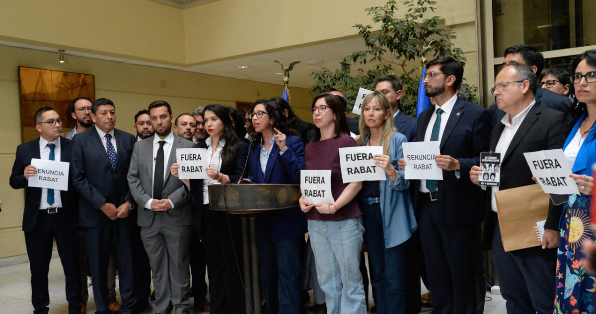 Con abstenciones oficialistas: Cámara pide a Kast la renuncia de Rabat y subsecretarios Silva y Mira