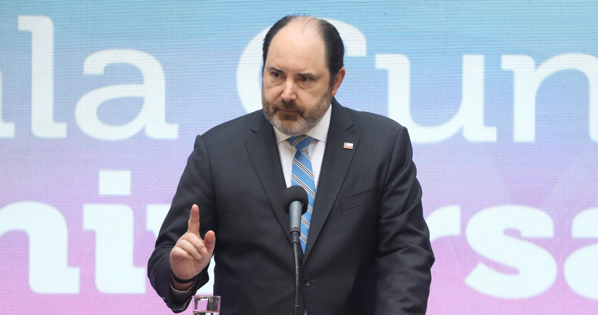 Sala Cuna Universal: Gobierno busca acordar financiamiento pero descarta subir costos de contratación