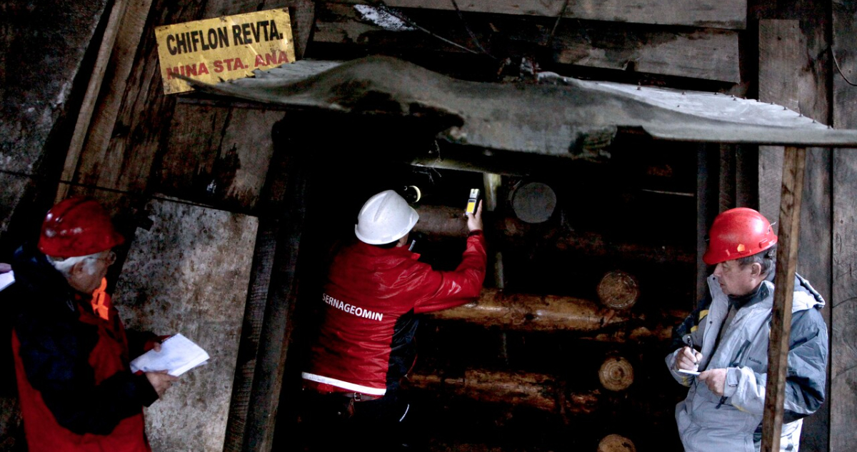 Gobierno busca reducir dotación de Sernageomin mientras promete aumentar fiscalizaciones mineras