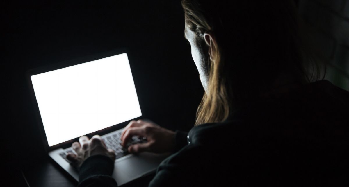 Encuentran cientos de miles de datos médicos de chilenos expuestos en Internet y podría haber aún más