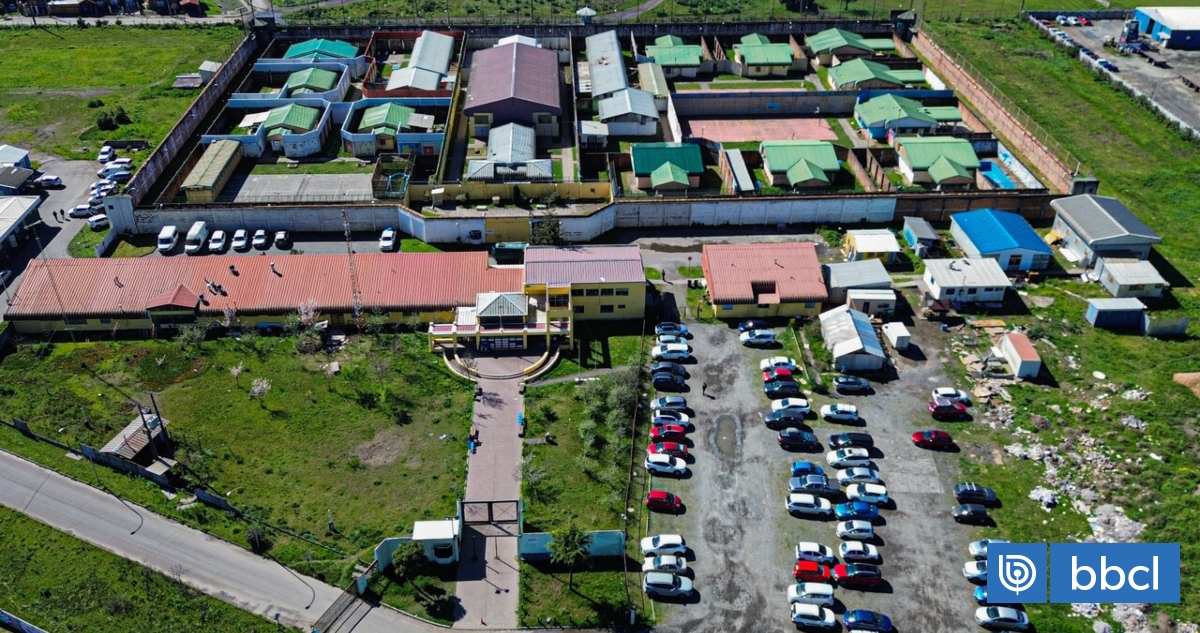 Directora regional detalla "compleja" situación en CIP de Coronel: "No es de extrema gravedad"