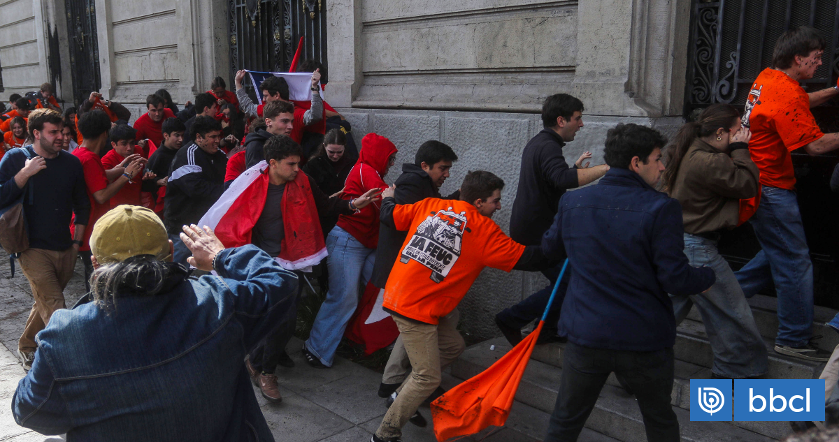 Vocera Confech por agresión a estudiantes UC de derecha: "Es inaceptable ese tipo de enfrentamientos"