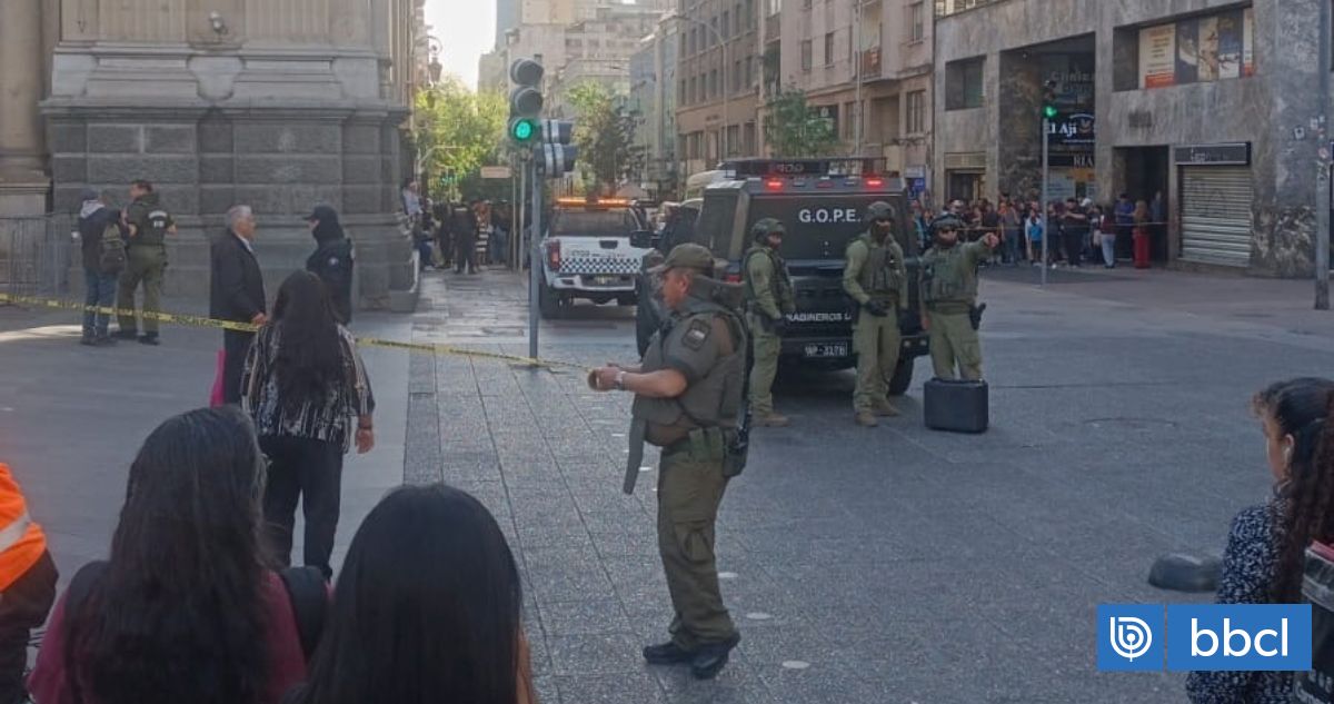 Evacuación en Paseo Puente por artefacto sospechoso: Carabineros descartó presencia de bomba