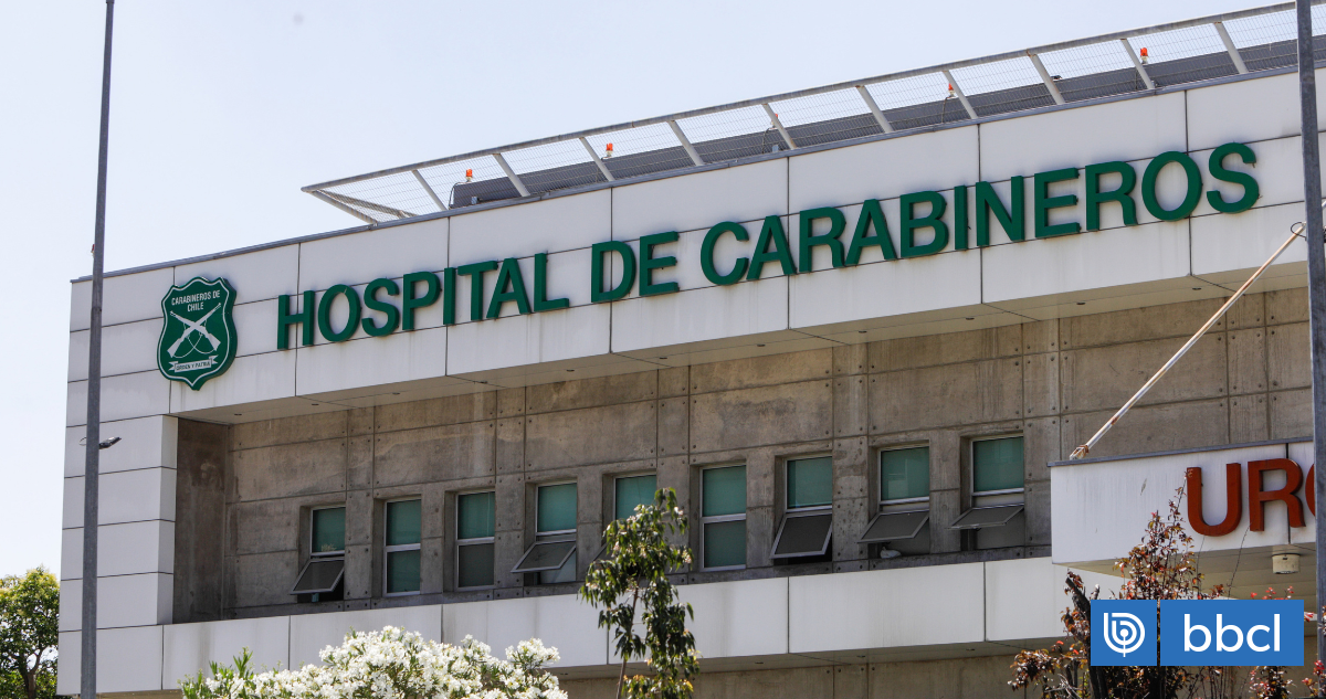 Carabinero sufre violento accidente de tránsito en Sagrada Familia: fue trasladado grave a la capital