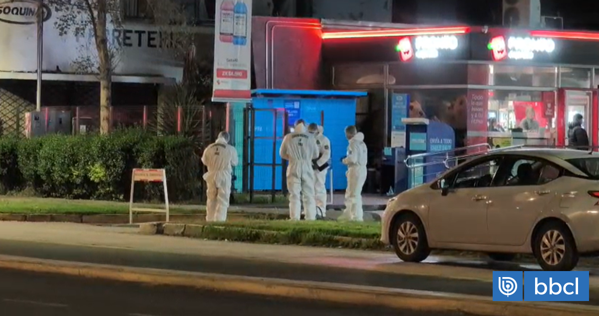 Carabinero de civil resulta baleado tras intentar frustrar robo de vehículo en servicentro de Macul