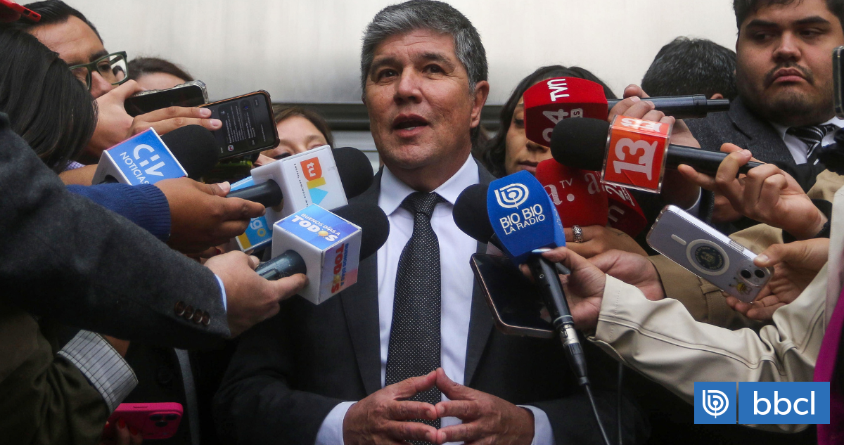 Manuel Monsalve admite "error enorme" al salir con funcionaria e insiste en tesis del "blackout"