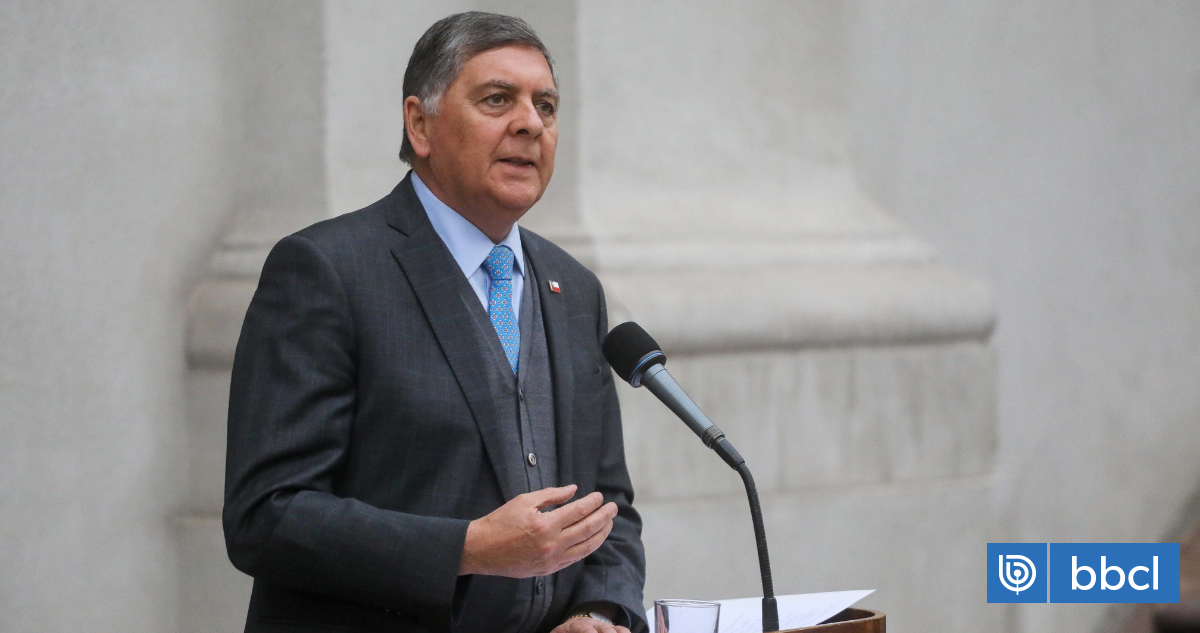 La Moneda responde a Bachelet por eventual candidatura: "Conversaremos en tres años y medio"