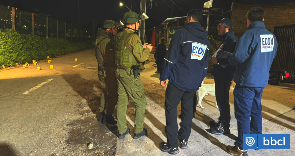 Indagan homicidio con arma de fuego de hombre en Cerro Navia cerca de cancha donde había niños jugando
