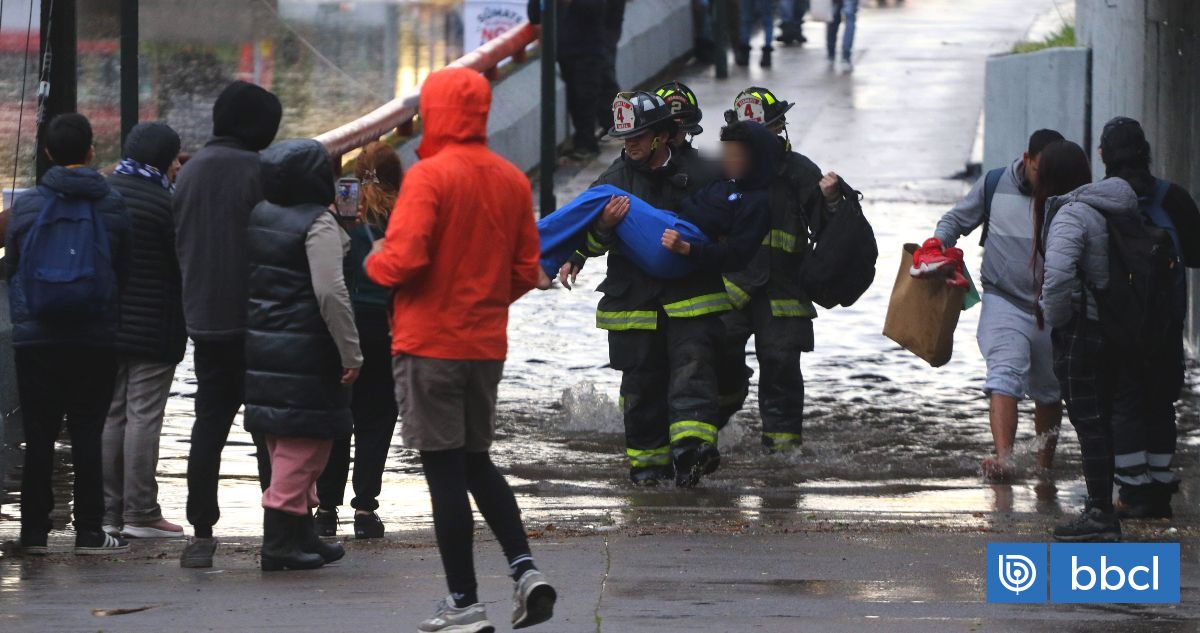 SLEP Santiago Centro suspende clases en cinco establecimientos tras daños por precipitaciones