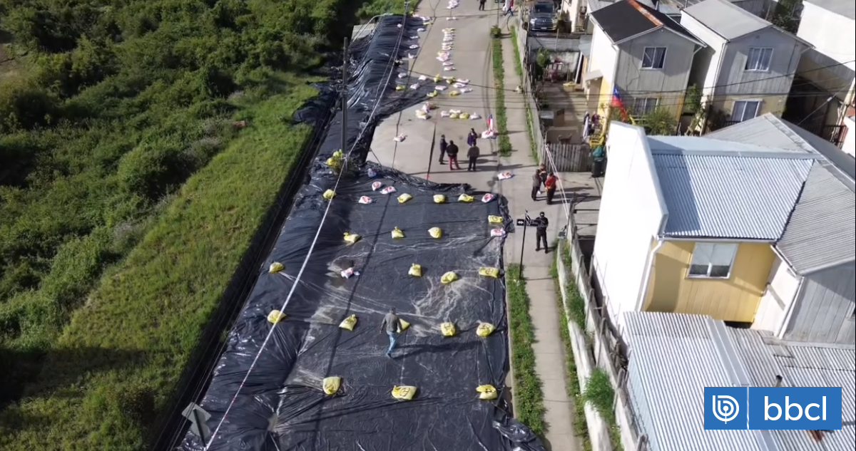 Socavón en Arauco: municipio habría advertido falla en obras y vecinos dicen que ignoraron sus alertas