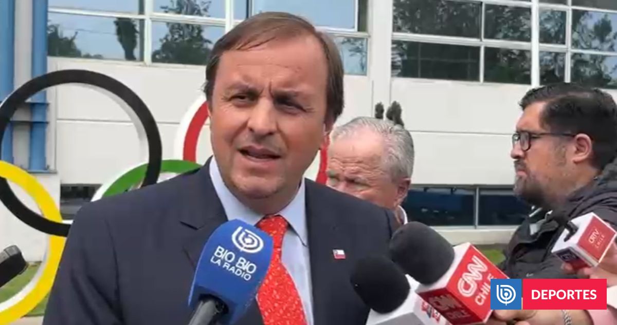 Ministro Riveros destacó cumbre con ANFP, FFCh y FIFA: "Fue una reunión en muy buenos términos"