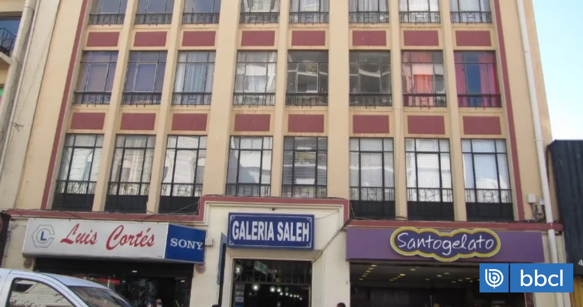 Delincuentes intimidan a trabajadoras y roban $20 millones en joyas desde joyería en Viña del Mar
