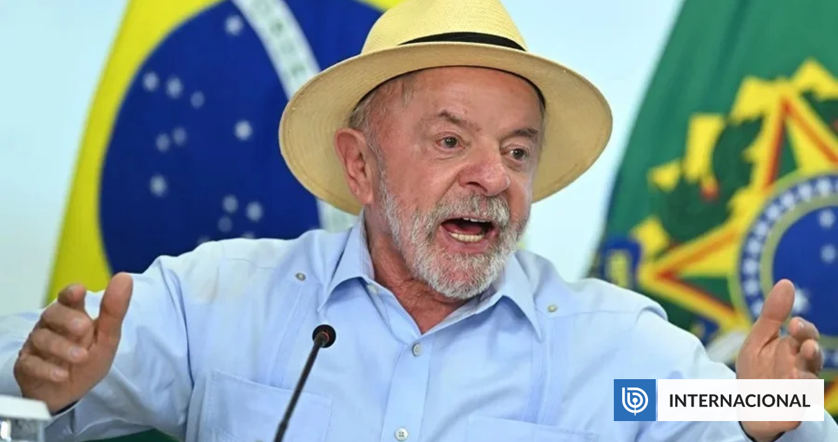 Lula: Brasil deberá decidir entre "ponerse a cuatro patas" ante EEUU o "besar la bandera brasileña"