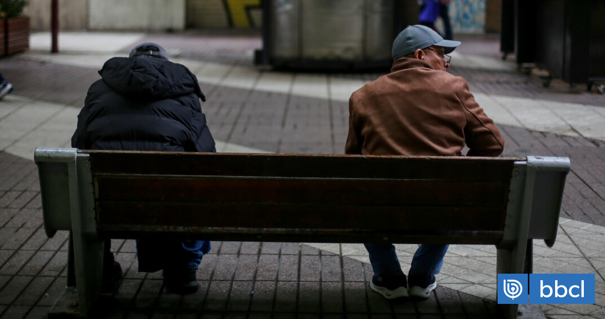 "No son buenas cifras": Gobierno lamenta nueva alza del desempleo que llega a un millón de personas