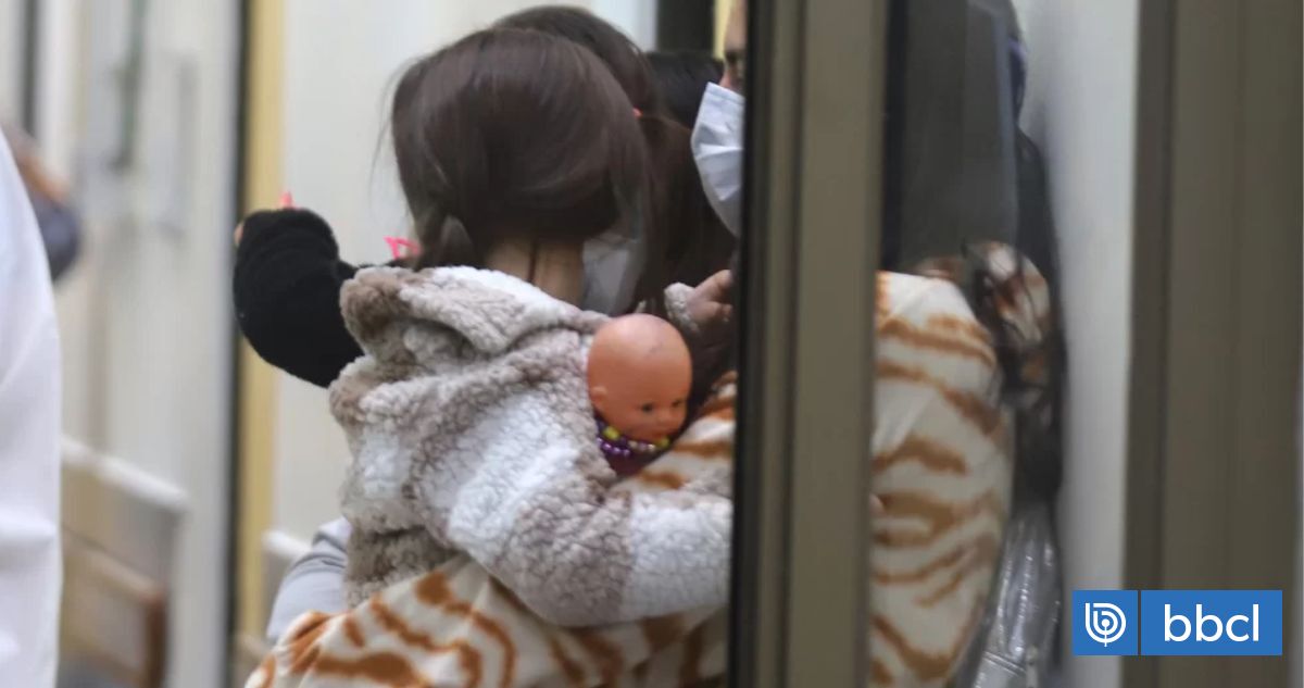 Familia se querella por muerte de niña (5) a la que habrían dado fármaco de adultos y negado exámenes