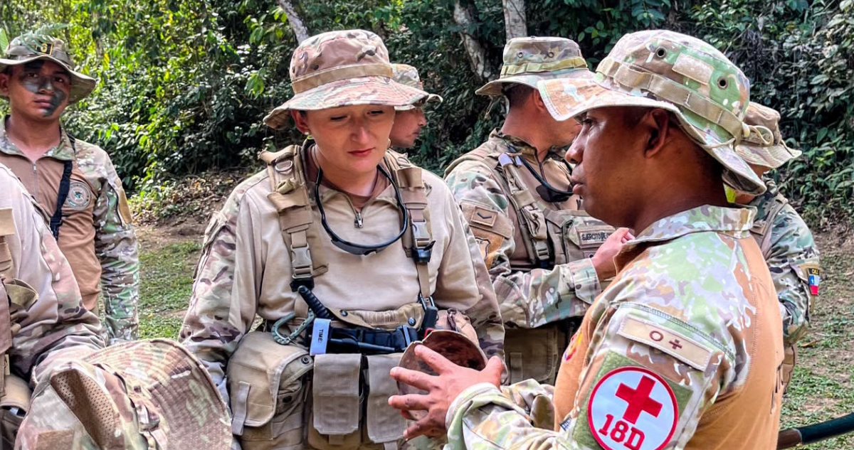 Imagen de los entrenamientos junto al Ejército de Perú.