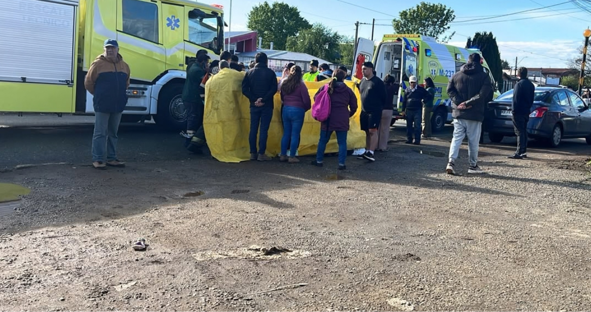 https://media.biobiochile.cl/wp-content/uploads/2026/10/tres-ninos-quedaron-sin-su-madre-tras-fatal-atropello-en-valdivia-vecinos-exigen-medidas-de-seguridad.png