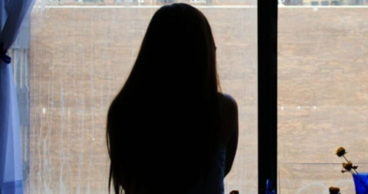 Concepción: denunciante de violación grupal alega cierre de su caso y publica identidades de acusados