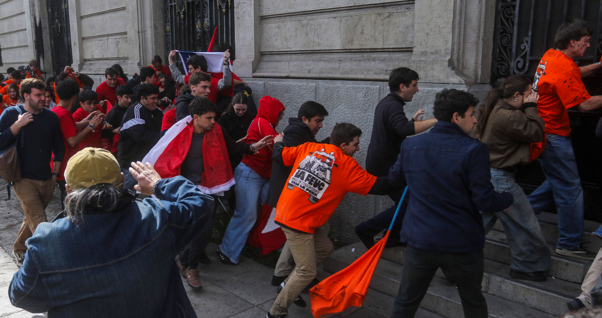 Vocera Confech por agresión a estudiantes UC de derecha: “Es inaceptable ese tipo de enfrentamientos”