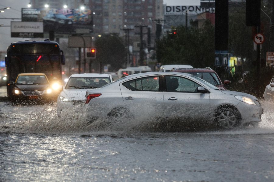Lluvia en Santiago
