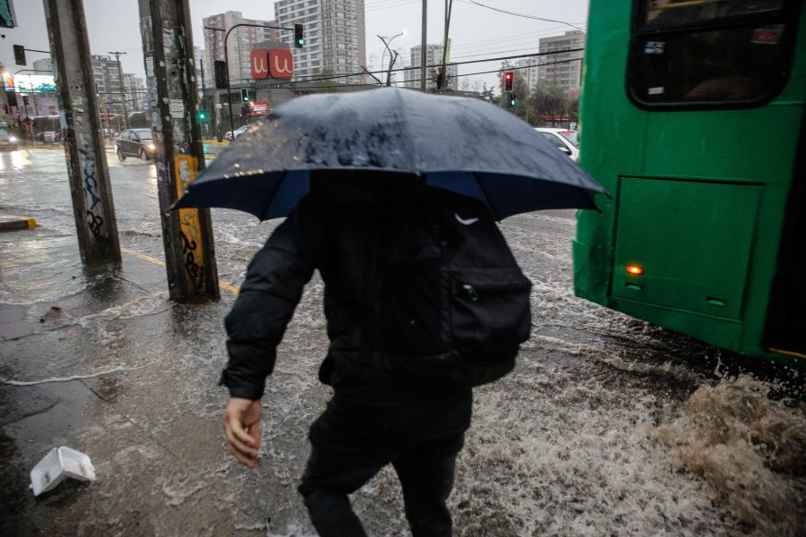 Lluvia en Santiago